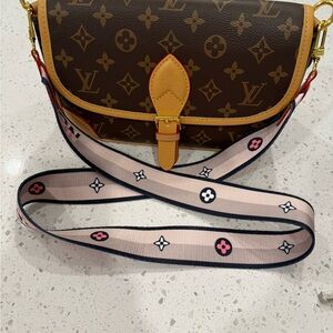 🥰 Diane Inspired LV Monogram Crossbody Bag